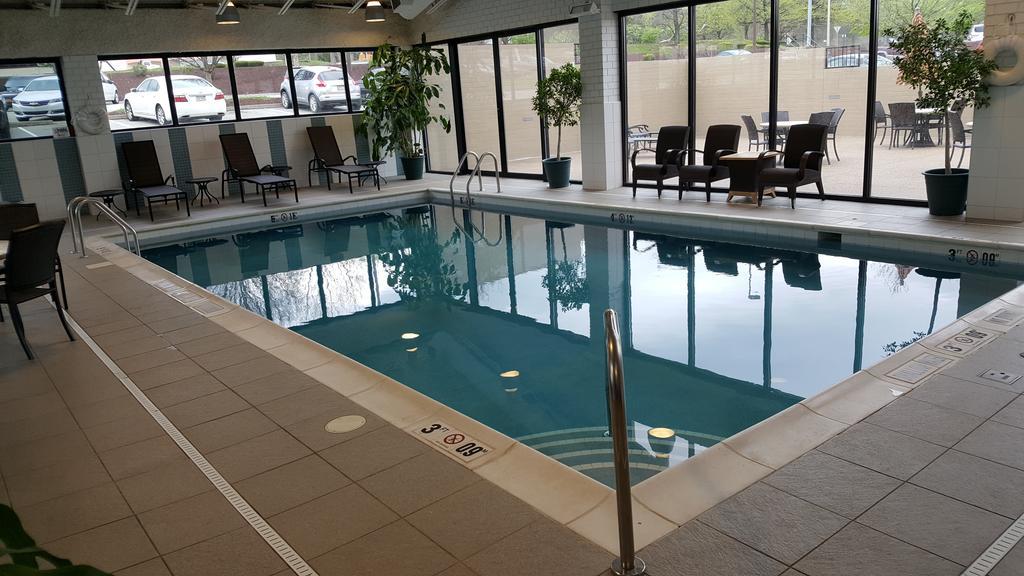 Doubletree By Hilton Pittsburgh Monroeville Convention Center Exteriör bild